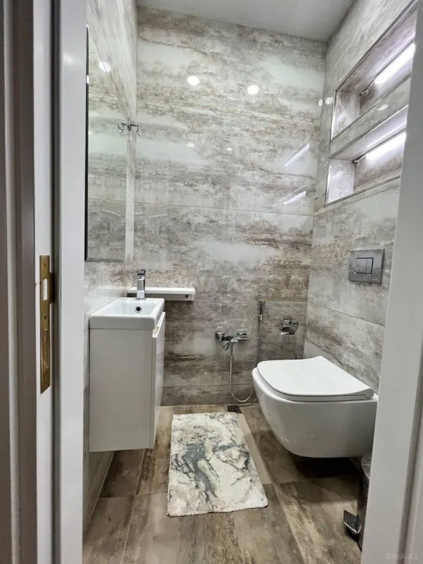 Kirayə verilir 2 otaqlı mənzil 80 m²