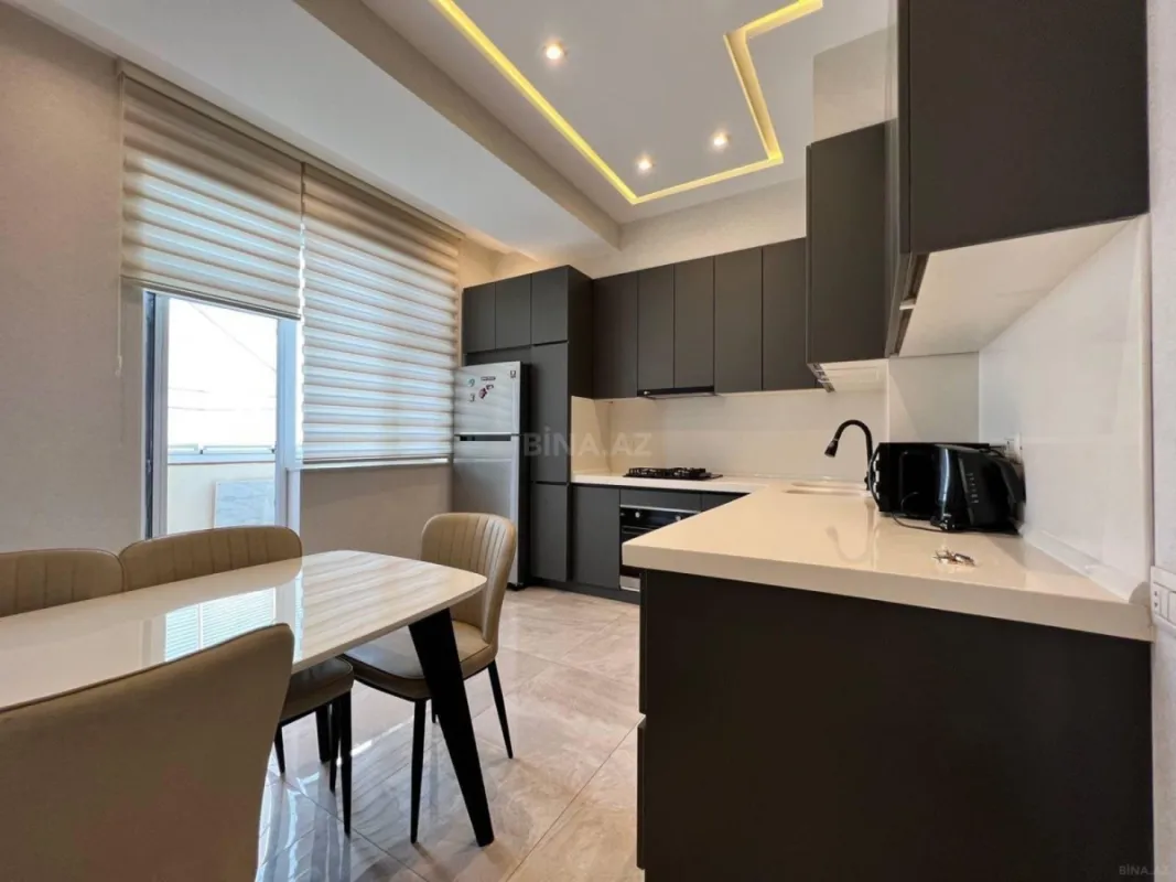 Kirayə verilir 2 otaqlı mənzil 80 m²