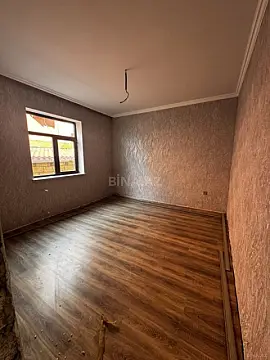 Satılır 4 otaqlı həyət evi 145 m²