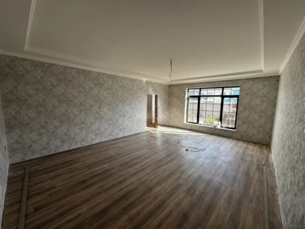 Satılır 4 otaqlı həyət evi 145 m²