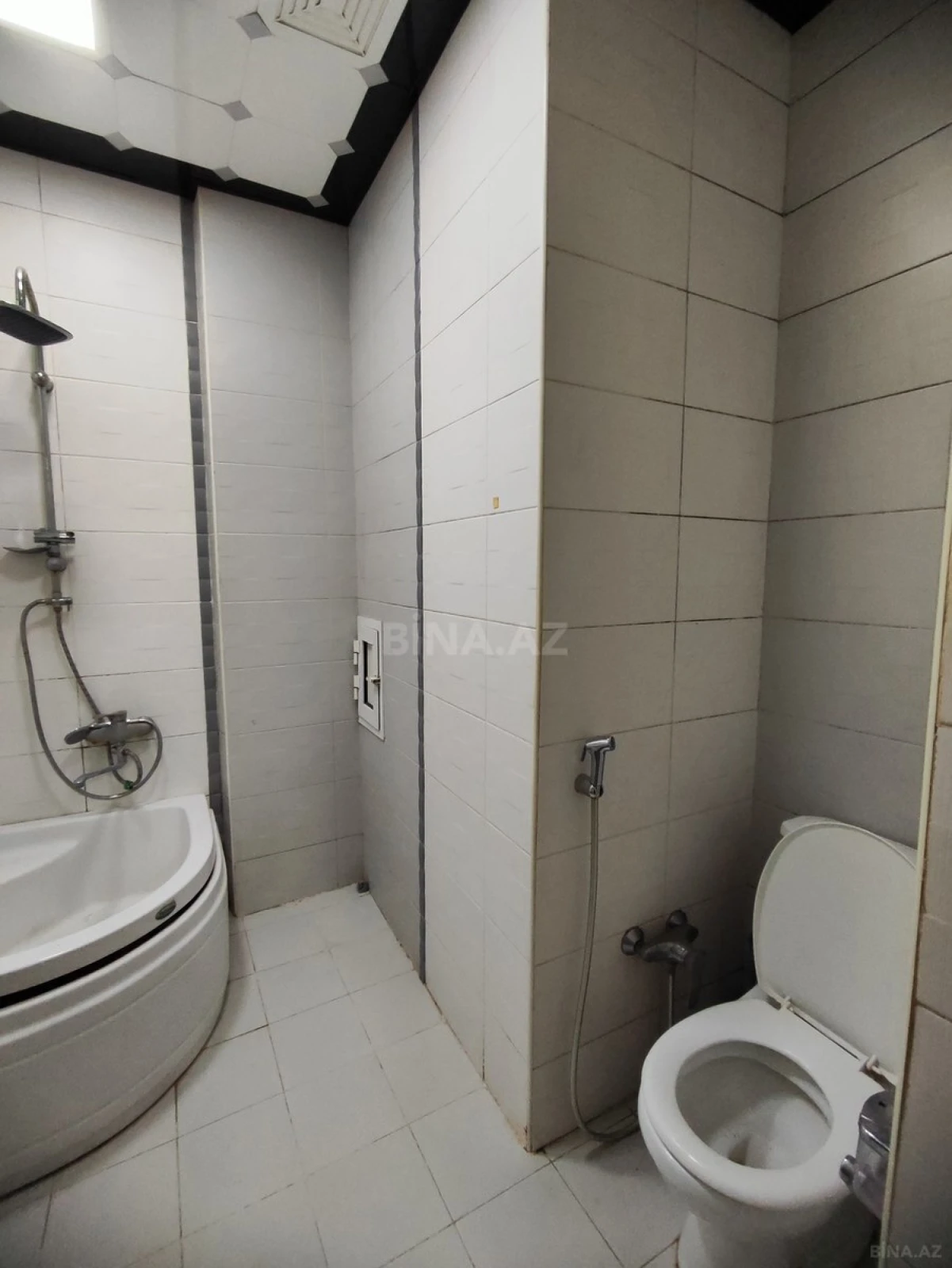 Kirayə verilir 3 otaqlı mənzil 88 m²