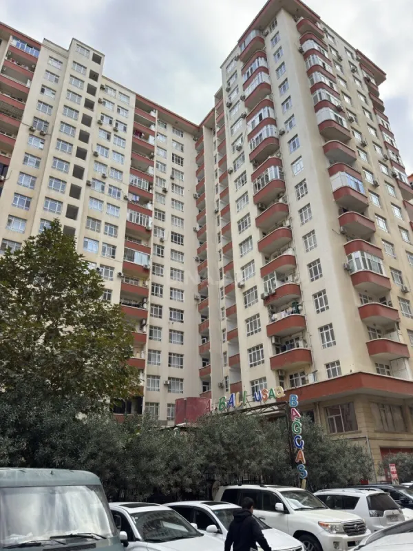 Kirayə verilir 2 otaqlı mənzil 80 m²