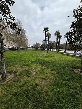 Satılır 4 otaqlı mənzil 246 m²