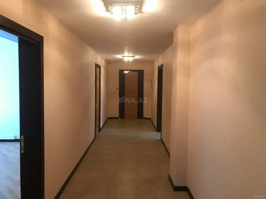 Kirayə verilir 7 otaqlı ofis 250 m²