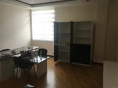 Kirayə verilir 7 otaqlı ofis 250 m²
