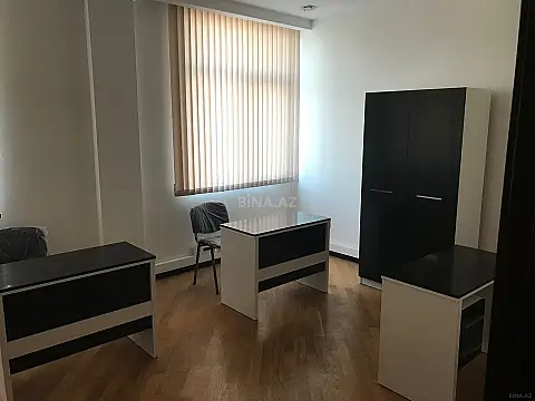 Kirayə verilir 7 otaqlı ofis 250 m²