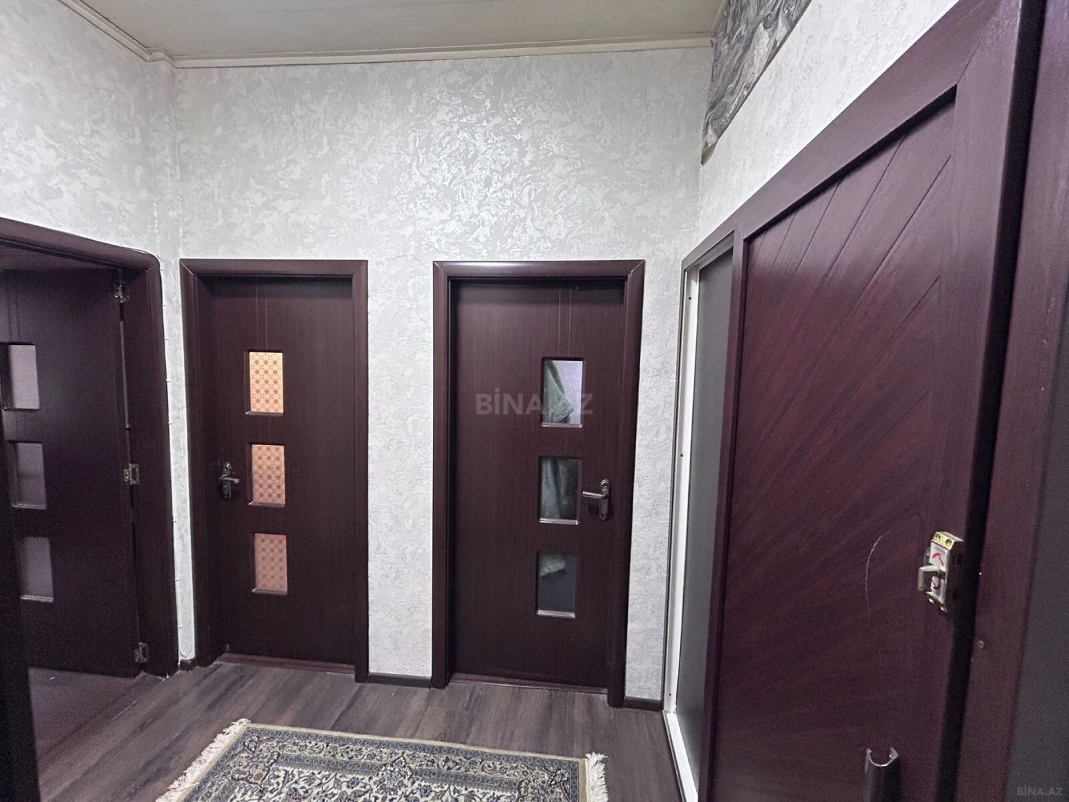 Kirayə verilir 2 otaqlı mənzil 60 m²