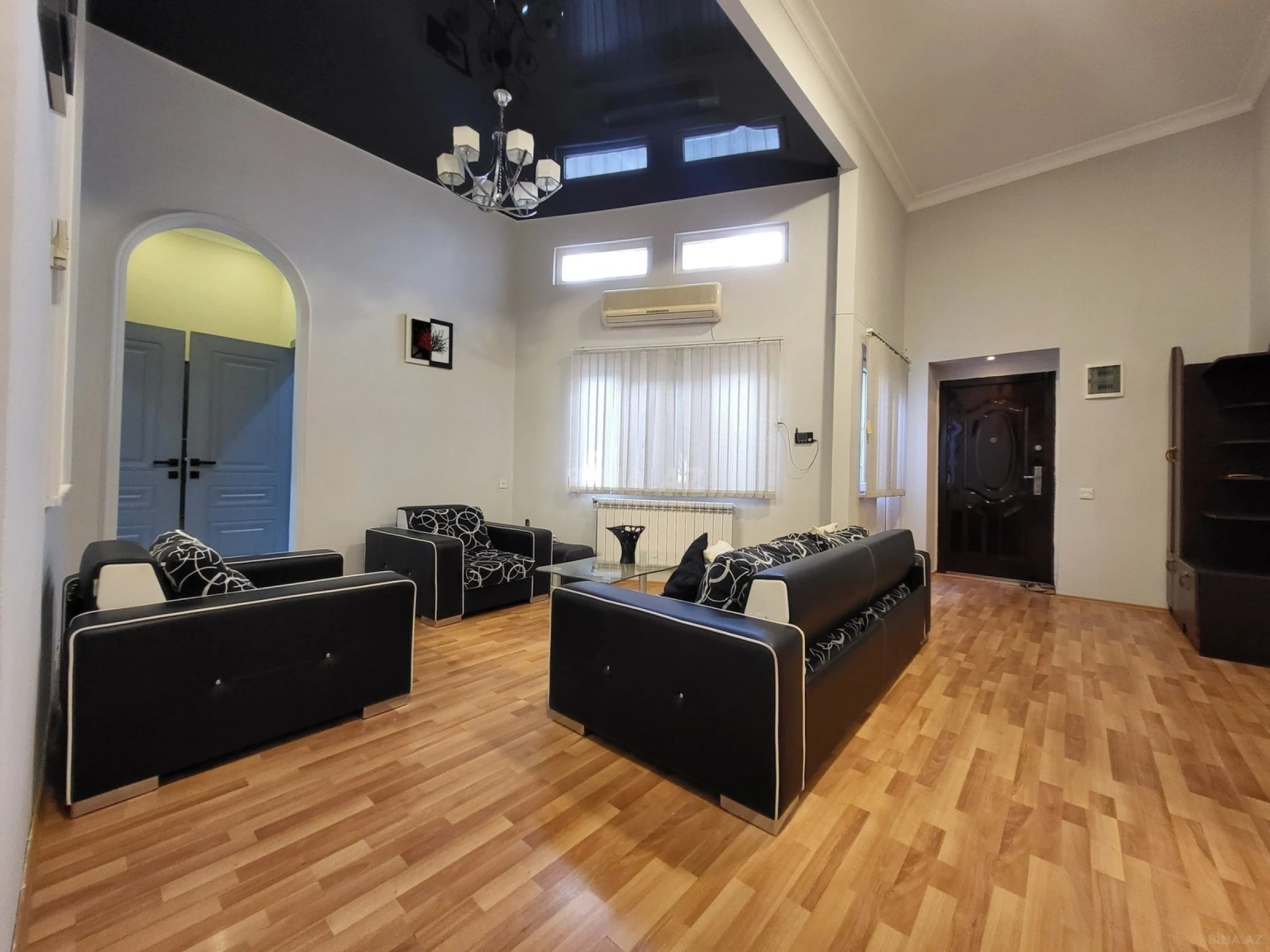 Kirayə verilir obyekt 125 m²