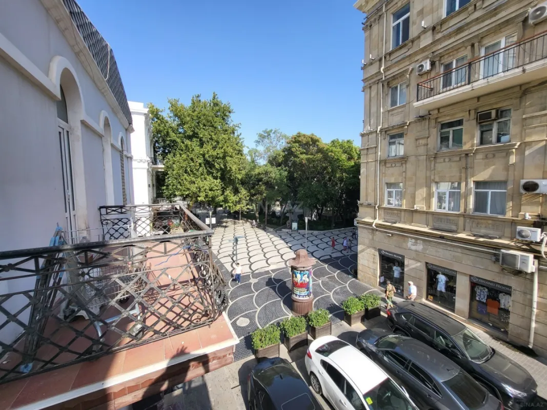 Kirayə verilir obyekt 125 m²