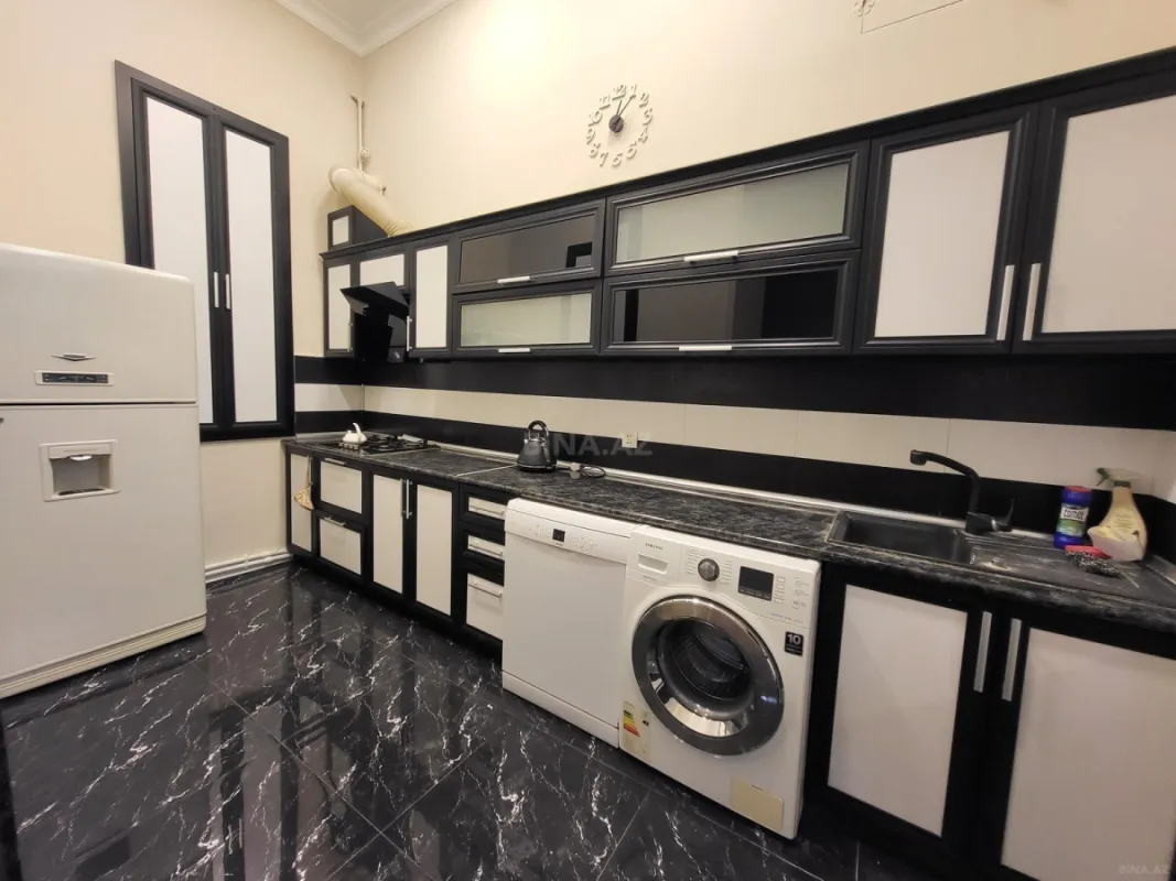 Kirayə verilir obyekt 125 m²