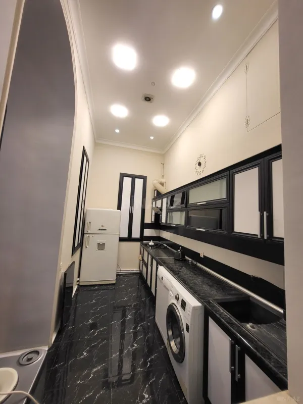 Kirayə verilir obyekt 125 m²