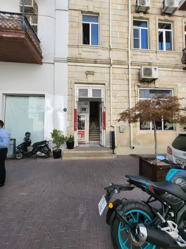 Kirayə verilir obyekt 125 m²