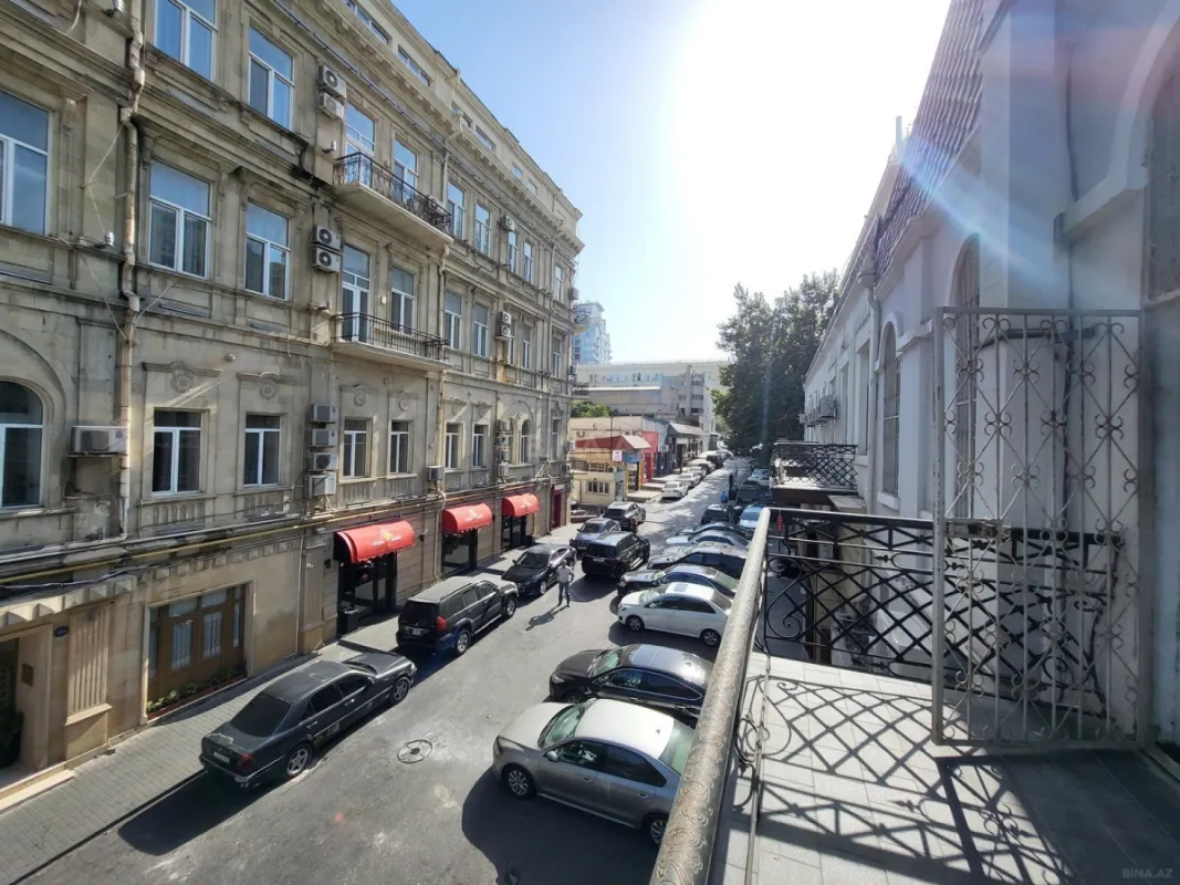 Kirayə verilir obyekt 125 m²