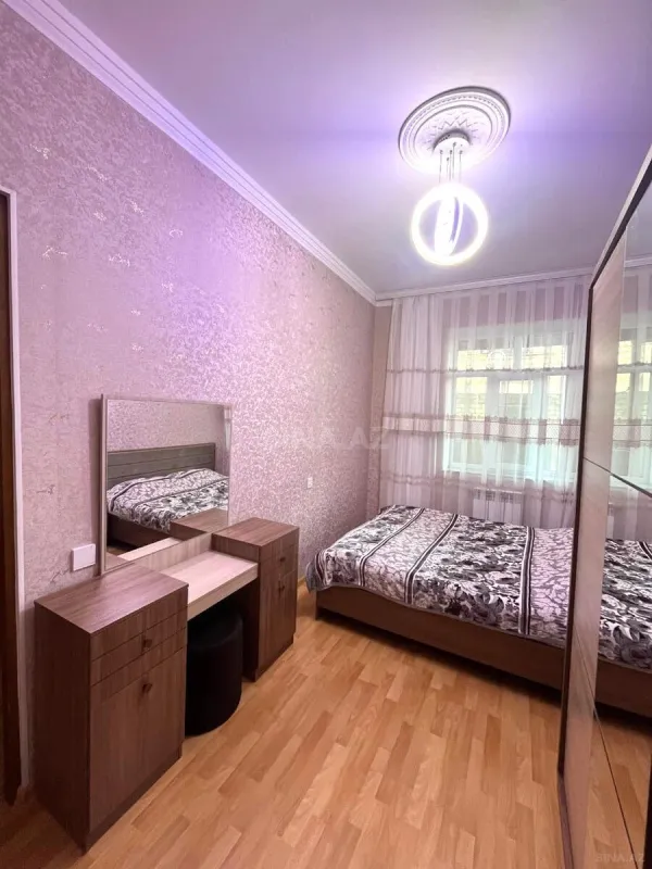 Satılır 3 otaqlı mənzil 76 m²