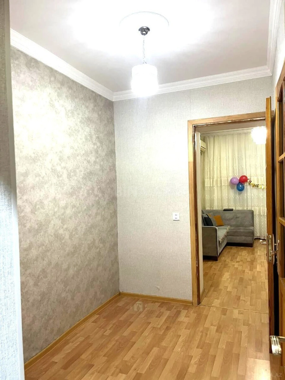 Satılır 3 otaqlı mənzil 76 m²