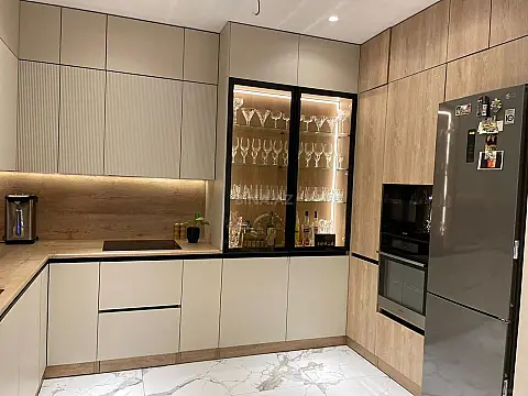 Satılır 3 otaqlı mənzil 108 m²