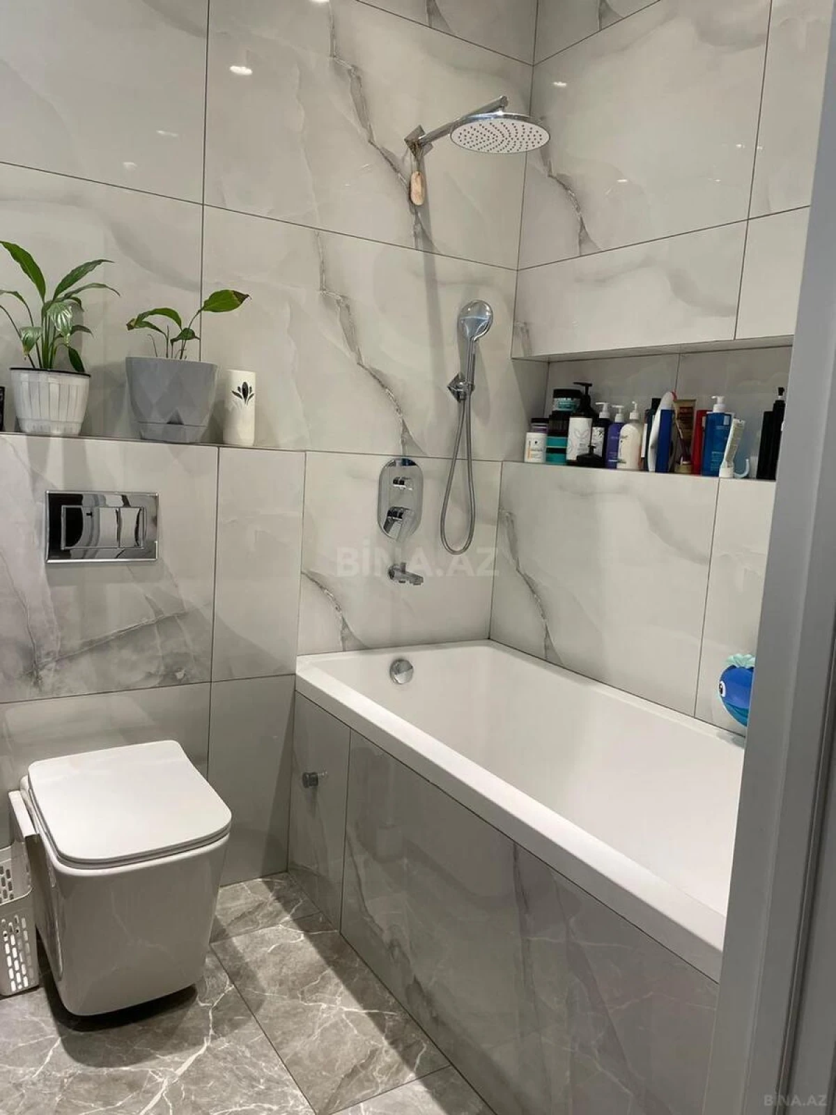Satılır 3 otaqlı mənzil 108 m²