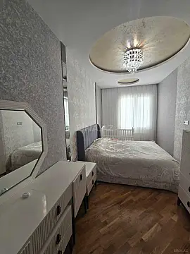 Satılır 2 otaqlı mənzil 66 m²