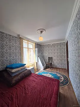 Kirayə verilir 2 otaqlı mənzil 45 m²