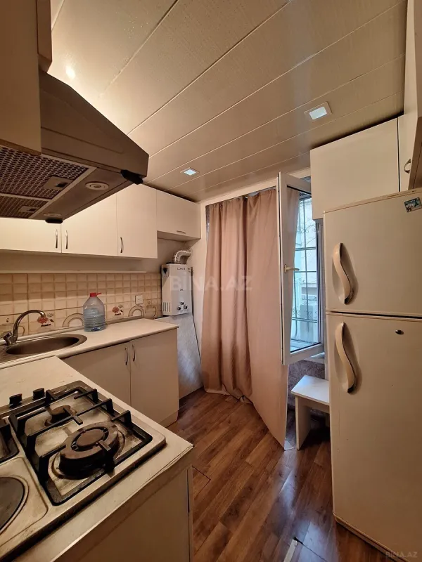 Kirayə verilir 2 otaqlı mənzil 45 m²