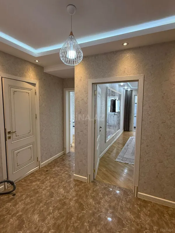 Kirayə verilir 2 otaqlı mənzil 60 m²