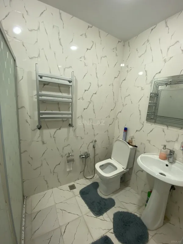 Kirayə verilir 2 otaqlı mənzil 60 m²