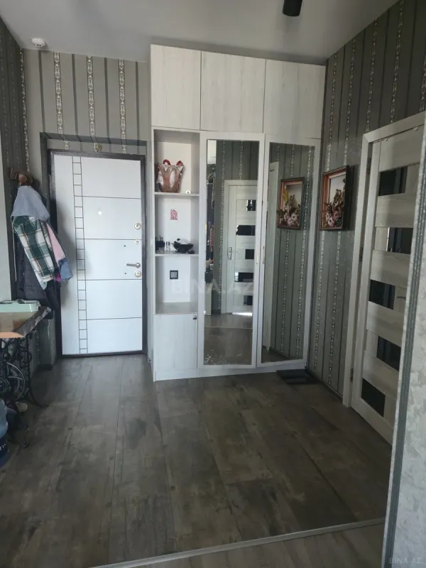 Satılır 2 otaqlı mənzil 67 m²