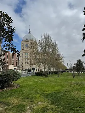 Satılır 3 otaqlı mənzil 184 m²