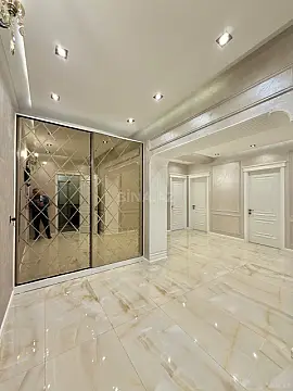 Satılır 3 otaqlı mənzil 135 m²