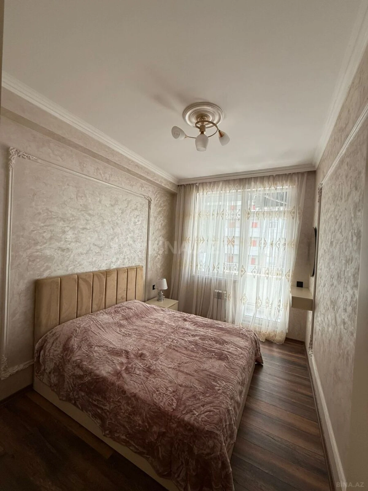 Kirayə verilir 2 otaqlı mənzil 53 m²