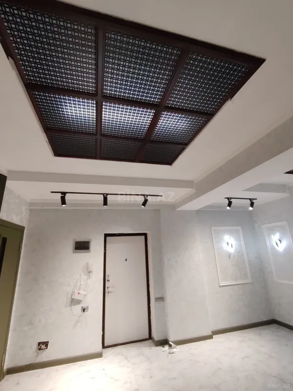 Satılır 3 otaqlı mənzil 117 m²