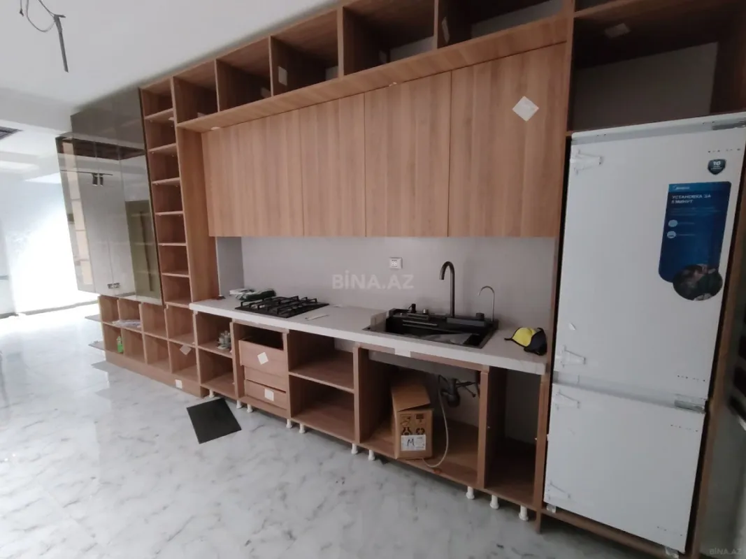 Satılır 3 otaqlı mənzil 117 m²