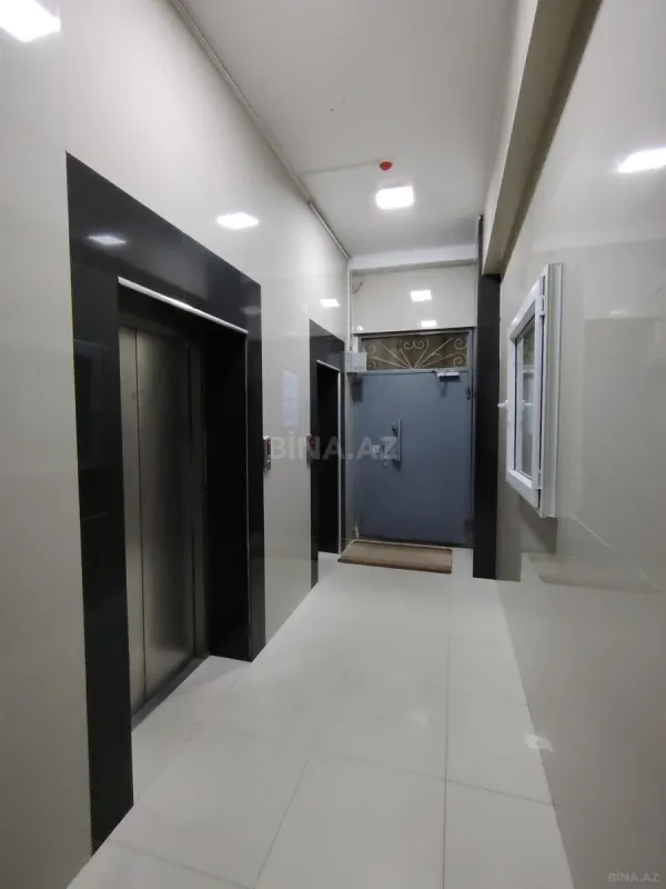 Satılır 3 otaqlı mənzil 117 m²