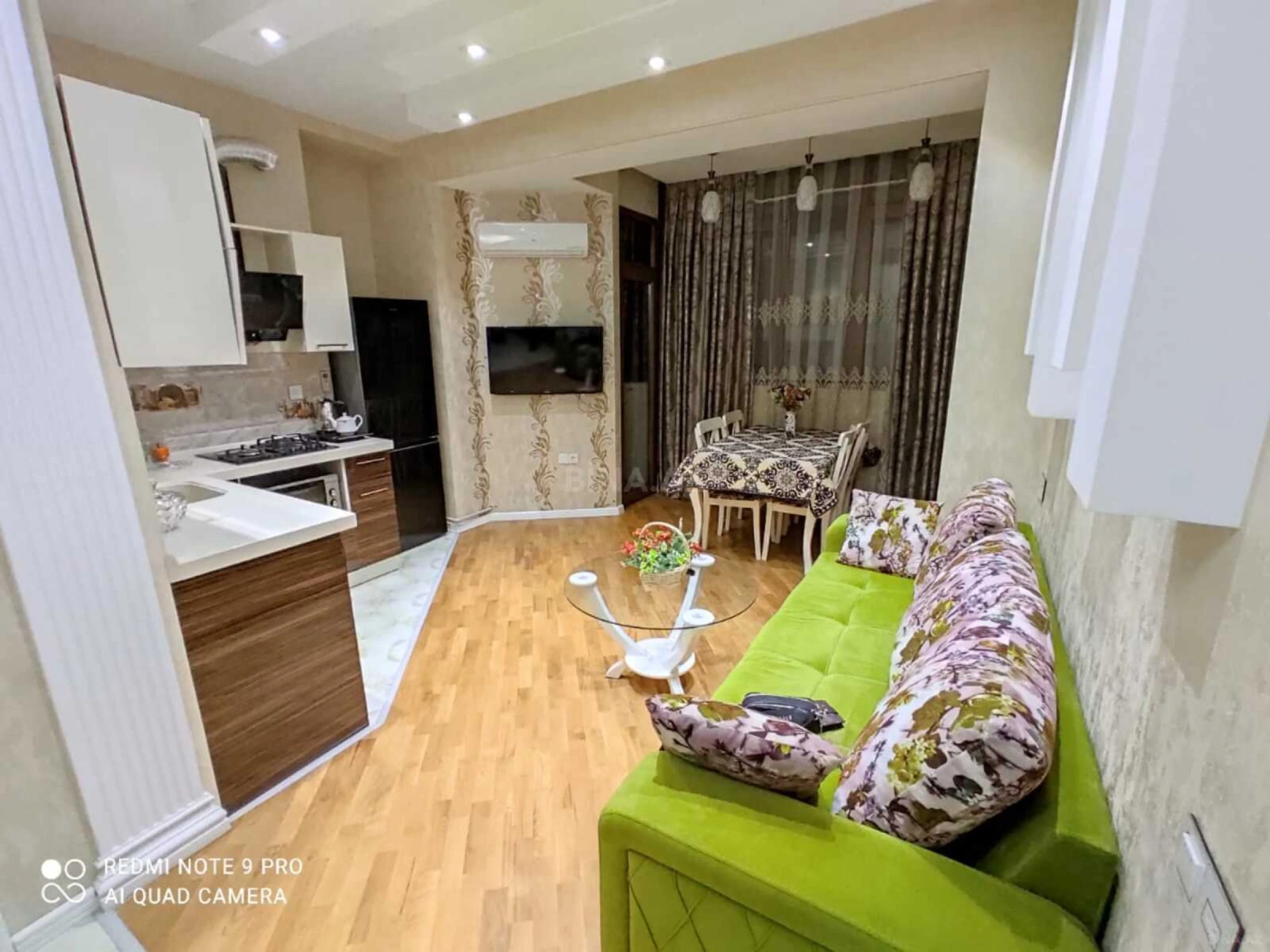 Kirayə verilir 2 otaqlı mənzil 60 m²