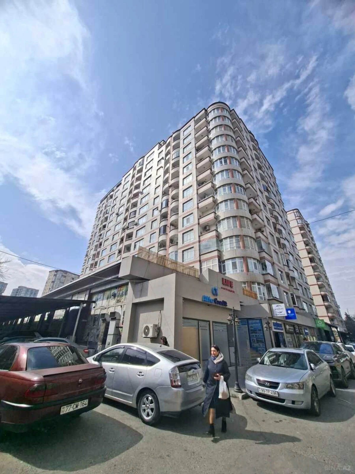 Satılır 2 otaqlı mənzil 68 m²