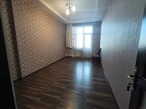 Kirayə verilir 2 otaqlı mənzil 98 m²