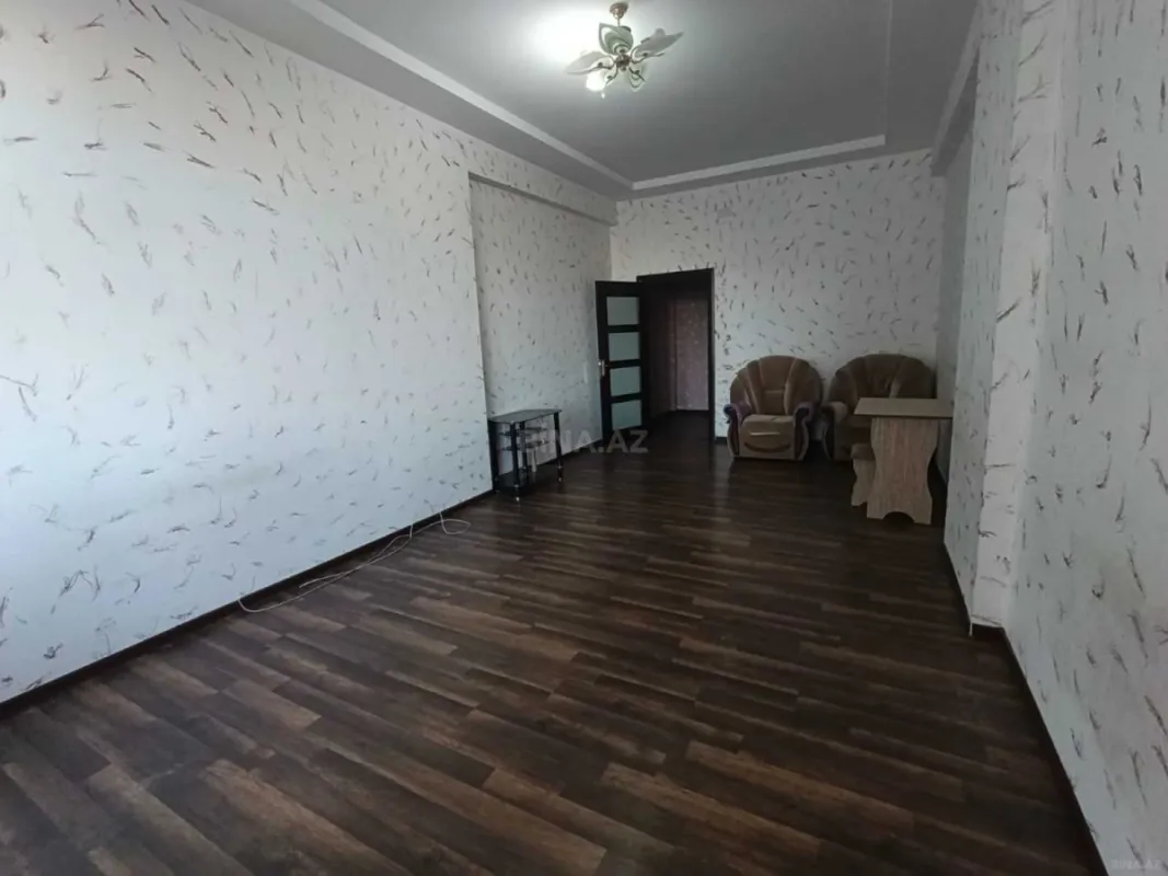 Kirayə verilir 2 otaqlı mənzil 98 m²