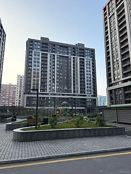 Satılır 3 otaqlı mənzil 127 m²
