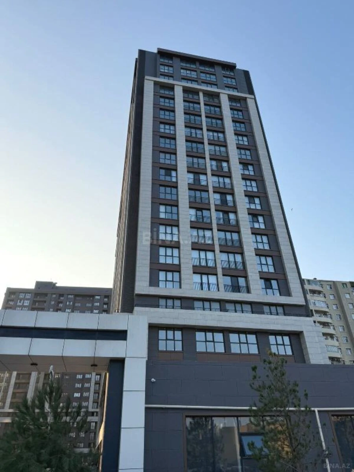Satılır 3 otaqlı mənzil 127 m²