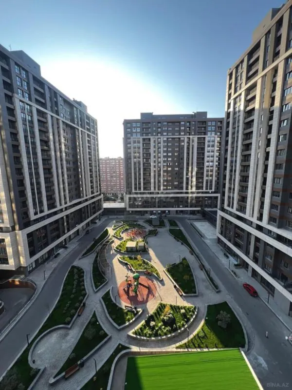 Satılır 3 otaqlı mənzil 127 m²