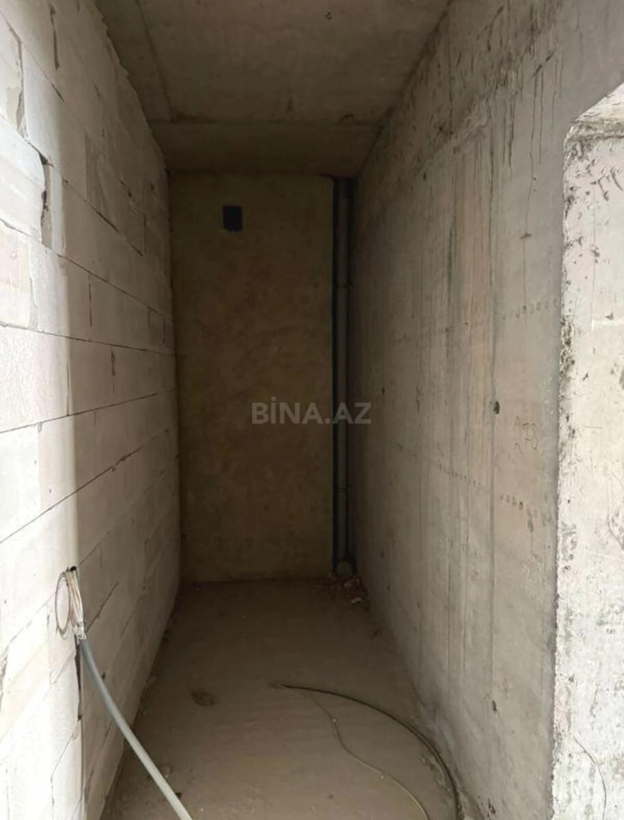 Satılır 3 otaqlı mənzil 127 m²
