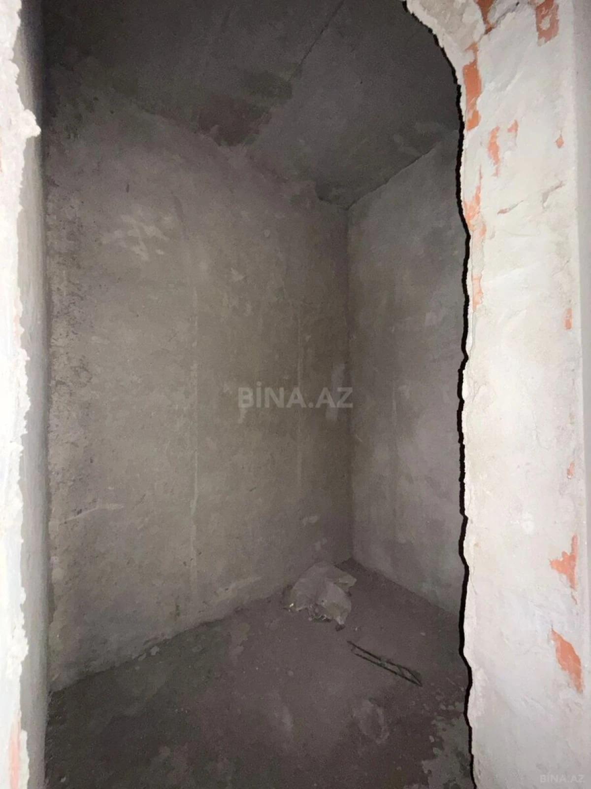 Satılır 3 otaqlı mənzil 158 m²