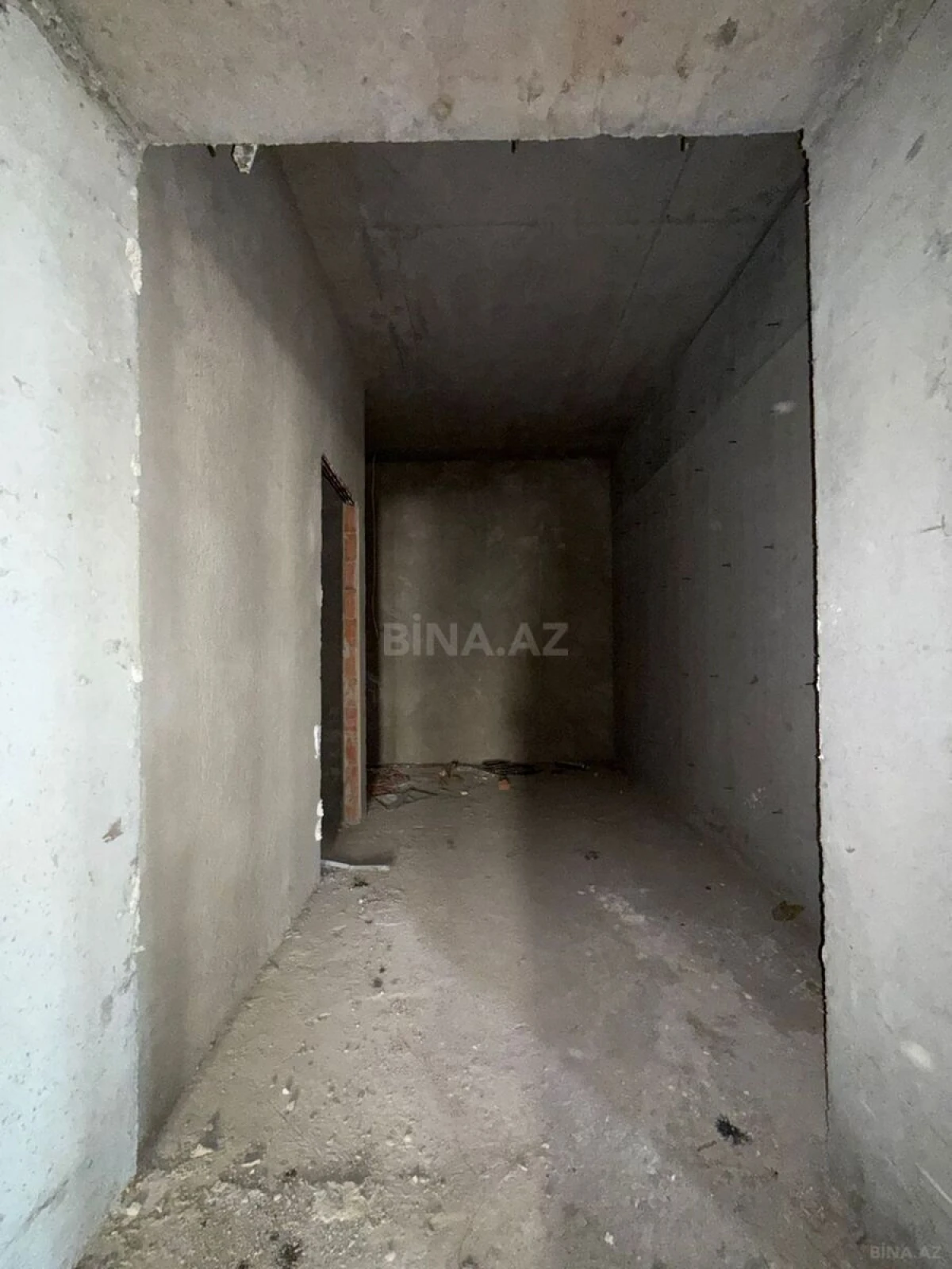 Satılır 3 otaqlı mənzil 158 m²