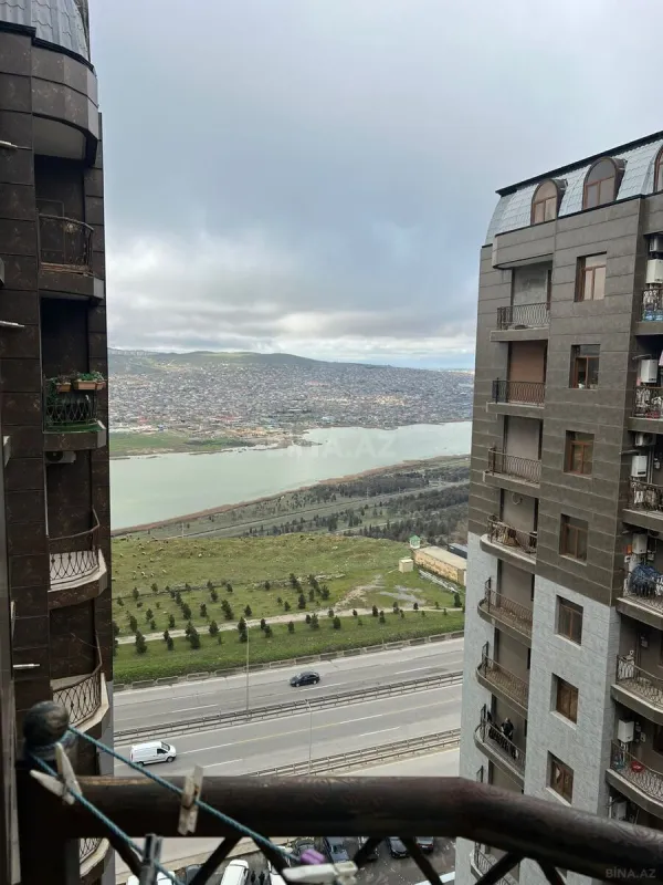 Kirayə verilir 2 otaqlı mənzil 72 m²