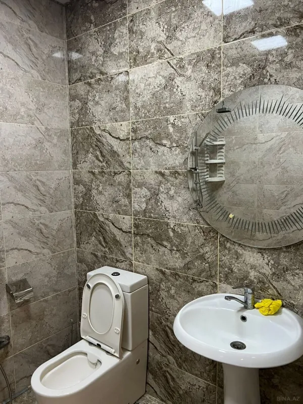 Kirayə verilir 2 otaqlı mənzil 72 m²