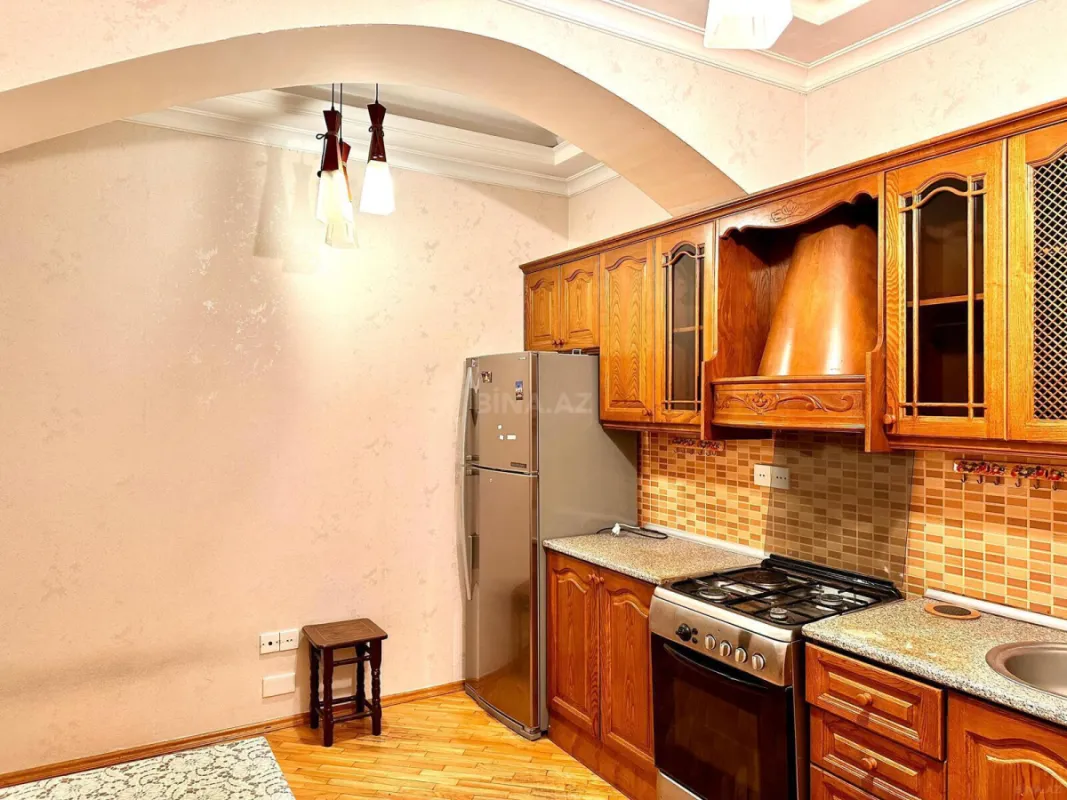 Satılır 3 otaqlı mənzil 92 m²