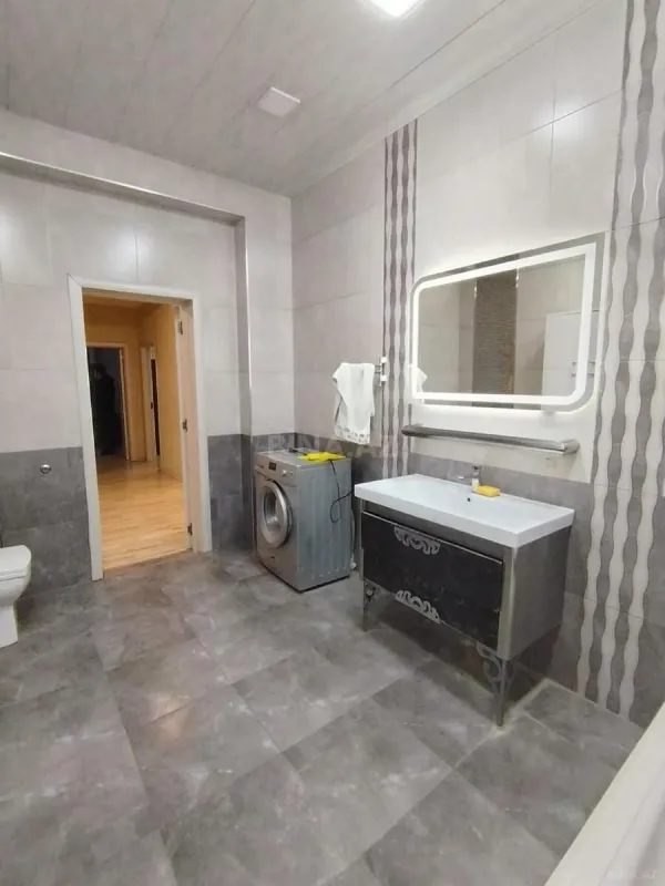 Kirayə verilir 3 otaqlı mənzil 190 m²