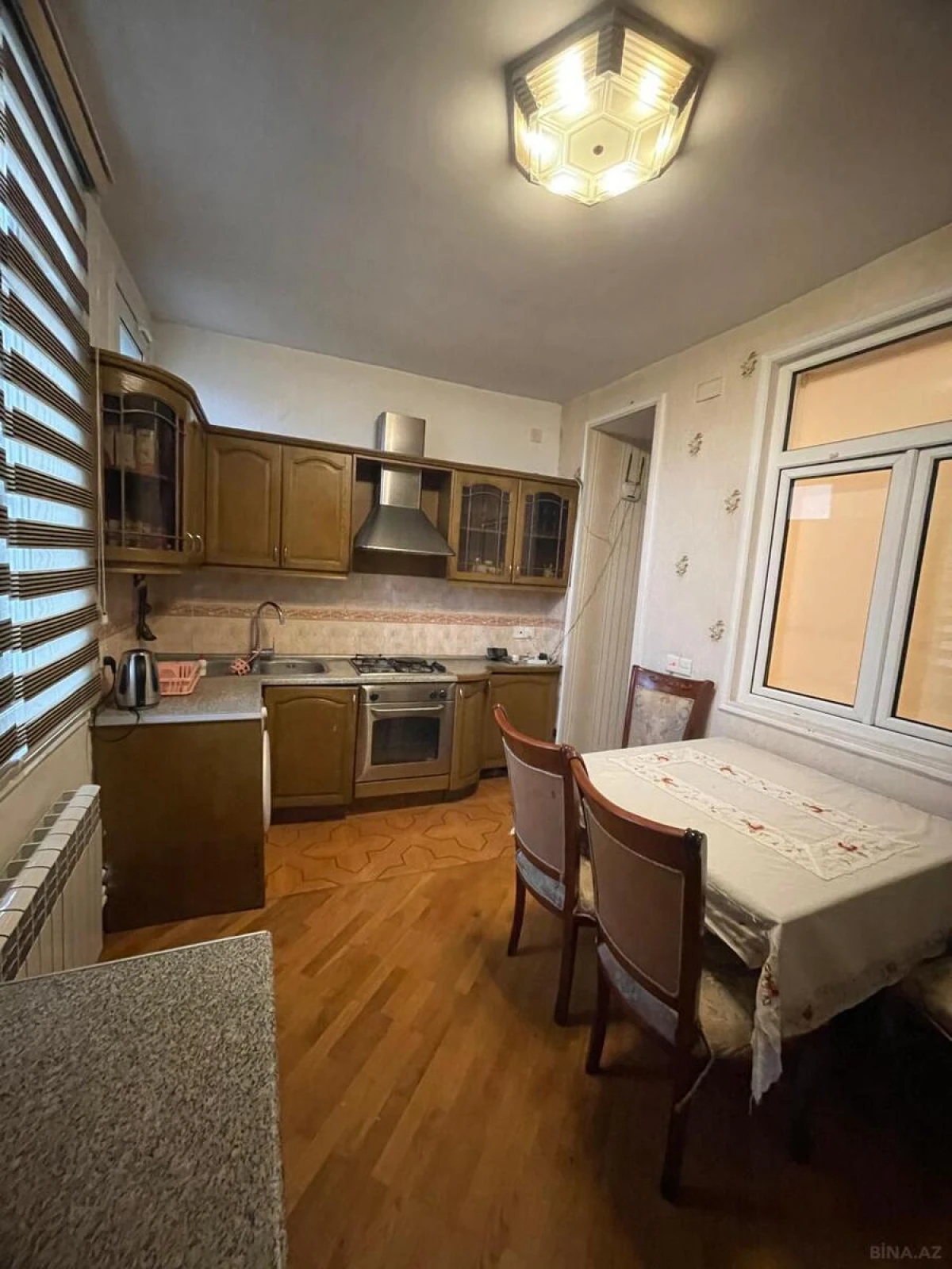 Satılır 3 otaqlı mənzil 98 m²