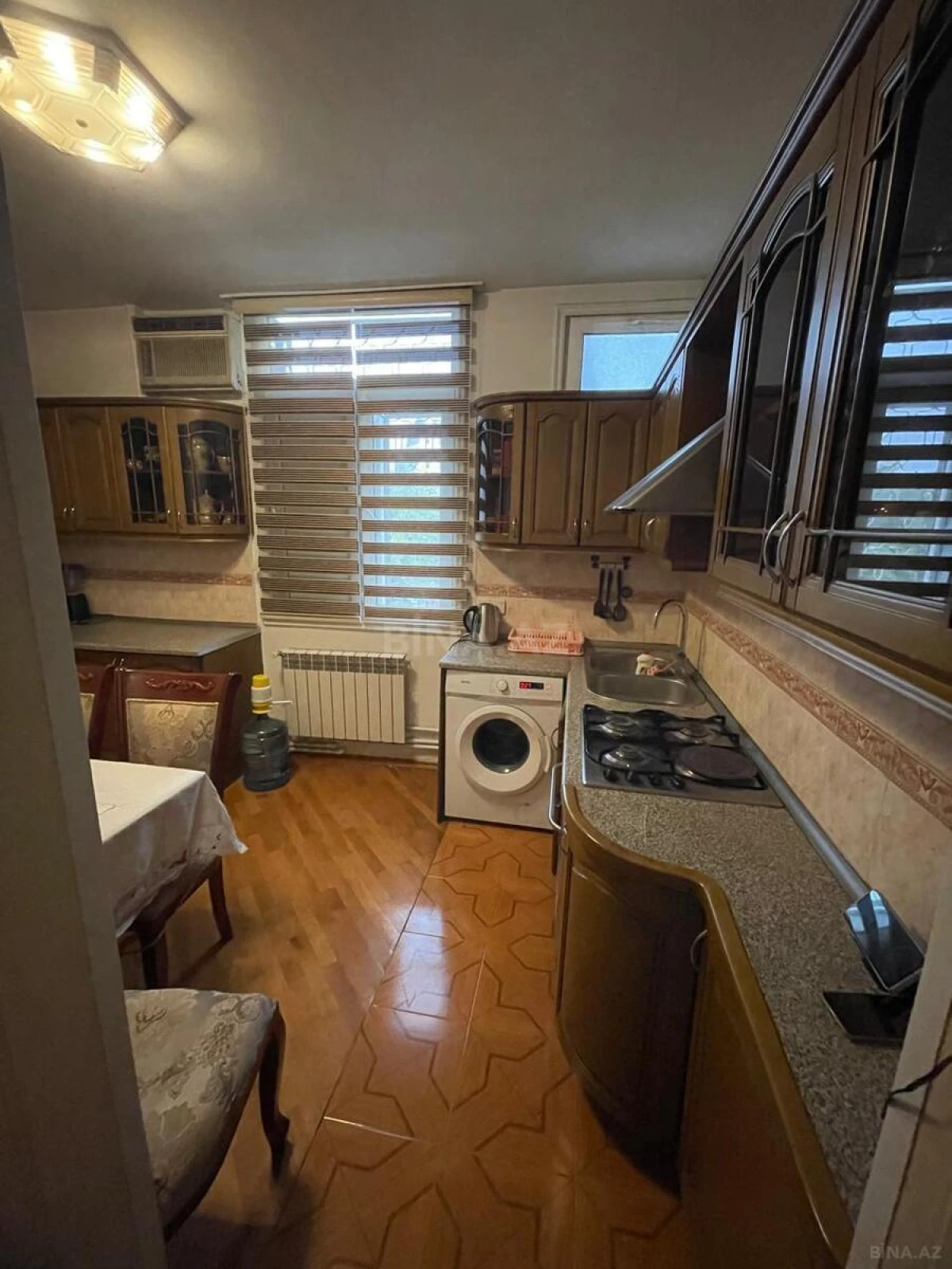 Satılır 3 otaqlı mənzil 98 m²