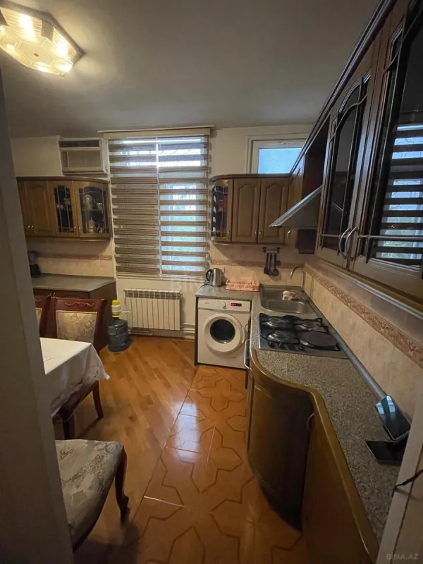 Satılır 3 otaqlı mənzil 98 m²